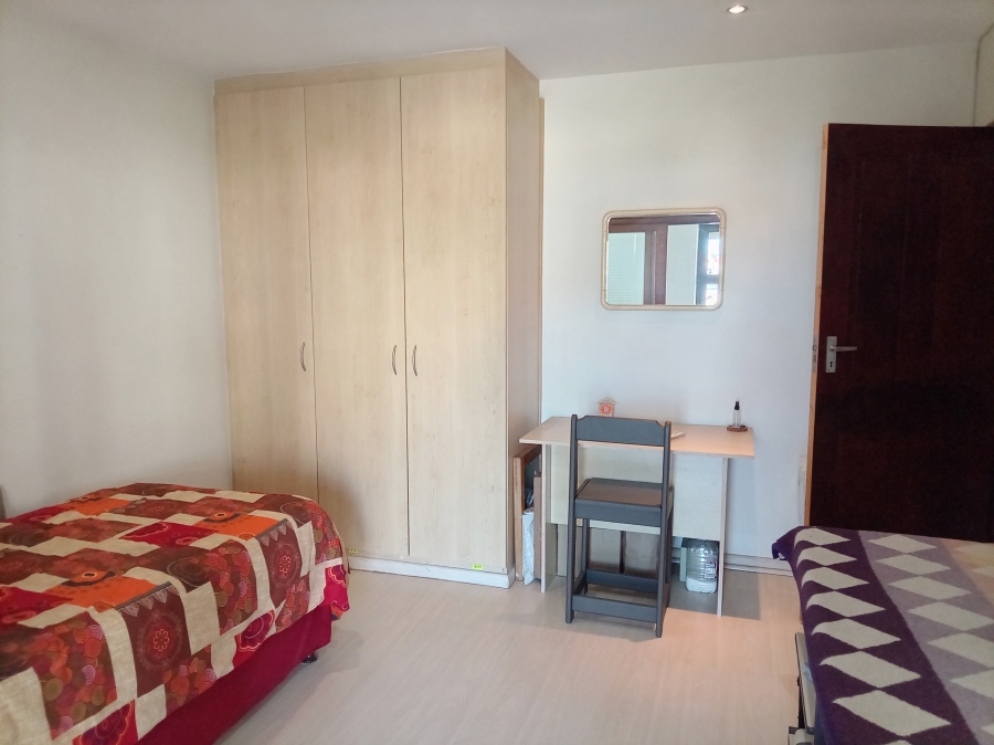 4 Bedroom Property for Sale in Mountainside Western Cape